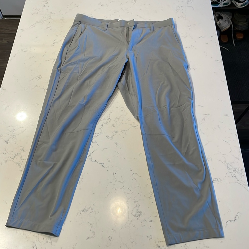 Fabletics 34x32 athletic stretch pants